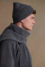 Charger l'image dans la galerie, Le Minor Bonnet Mixte en Laine Mérinos Gris Fonce