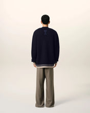 Charger l'image dans la galerie, AMI Cardigan Collège en Laine Bleu Marine