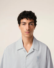 Charger l'image dans la galerie, AMI Chemise Manches Courtes Rayée Blanc Note Bleue