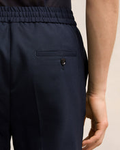 Charger l'image dans la galerie, AMI Pantalon Taille Elastiquée en Laine Bleu Marine