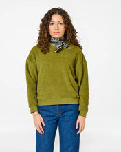 Charger l'image dans la galerie, Homecore Sweatshirt Kallos en Bouclette Rosemary Green