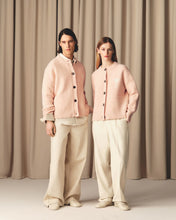 Charger l'image dans la galerie, AMI Femme Cardigan Ami de Coeur en Laine Alpaga Poudre Ecru