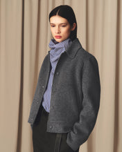 Charger l'image dans la galerie, AMI Femme Blouse Rayée Col Bandana Bleue