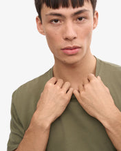 Charger l'image dans la galerie, Colorful Standard T-shirt Classic Dusty olive