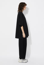 Charger l&#39;image dans la galerie, Rita Row T-Shirt Ava Oversize Black