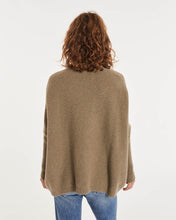 Charger l&#39;image dans la galerie, Kujten Pull Luani Col roulé Oversize Kaki