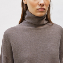 Charger l&#39;image dans la galerie, Molli Pull Nora Col Montant Châtaigne