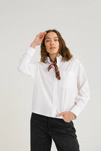 Charger l&#39;image dans la galerie, SacreCoeur Blouse Andrea Optic Blanc