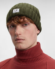 Charger l&#39;image dans la galerie, C.P. Company Bonnet en Laine Ivy green