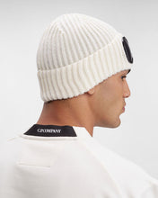 Charger l&#39;image dans la galerie, C.P. Company Bonnet Goggle en Laine Gauze white