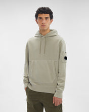 Charger l&#39;image dans la galerie, C.P. Company Hoodie Diagonal Raised Fleece Silver sage