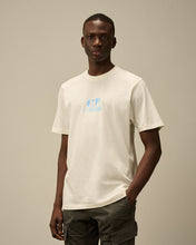 Charger l&#39;image dans la galerie, C.P. Company T-shirt Jersey Graphic Logo Gauze White