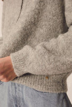 Charger l&#39;image dans la galerie, Des Petits Hauts Gilet Cristie en Alpaga Gris Chine