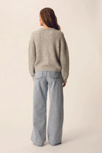 Charger l&#39;image dans la galerie, Des Petits Hauts Gilet Cristie en Alpaga Gris Chine
