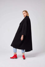 Charger l&#39;image dans la galerie, Heimstone Manteau Eren en laine Cachemire Noir