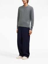 Charger l&#39;image dans la galerie, AMI Pull Col Rond en Cachemire Ami de Coeur Heather grey