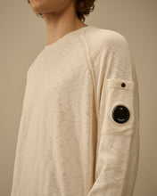 Charger l'image dans la galerie, C.P. Company Pull Lens Raglan Frozen Dew