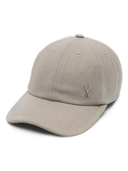 AMI Casquette Ami de coeur en Laine Taupe