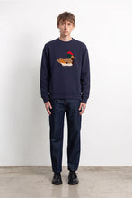 Charger l'image dans la galerie, Edmmond Studios Sweatshirt Duck Hunt Navy