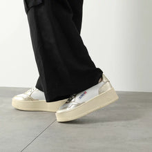 Charger l&#39;image dans la galerie, Autry Sneakers Plateform Leather Platinum WB16