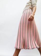Charger l'image dans la galerie, Molli Jupe Encore Chevron Dune Blueberry Rose
