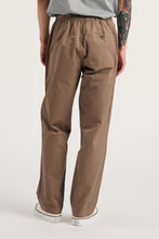 Charger l&#39;image dans la galerie, Norse Projects Pantalon Ezra Regular Mineral Dyed Fine Twill Walnut