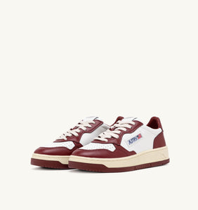 Autry Sneakers Medalist 01 Low Leather Syrah WB35