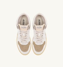 Charger l&#39;image dans la galerie, Autry Sneakers Medalist 01 Mid Suede White Mud SL07