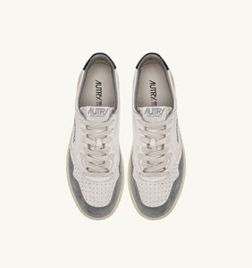 Autry Sneakers Medalist 01 Low Goat Suede Grey GS23