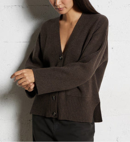 Bellepiece Cardigan Oxford en Laine Brownie