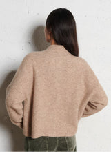 Charger l&#39;image dans la galerie, Bellepiece Cardigan Huxley en Laine Desert