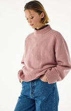 Charger l&#39;image dans la galerie, Bellepiece Pull Joe en Laine Pink