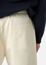 Charger l&#39;image dans la galerie, Axel Arigato Short Stitch Embroidered Pale Beige