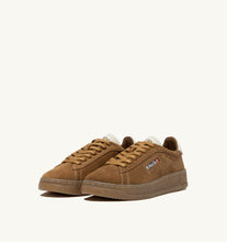 Charger l&#39;image dans la galerie, Autry Sneakers Dallas Low Suede Leather Sigaro UE11