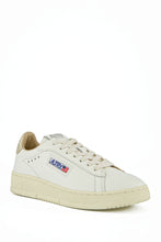 Charger l&#39;image dans la galerie, Autry Sneakers Dallas low Leather Gold MR08