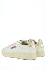 Charger l&#39;image dans la galerie, Autry Sneakers Dallas low Leather Gold MR08