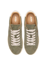 Charger l'image dans la galerie, Autry Sneakers Dallas Low Suede Smoked Green SQ04