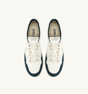 Autry Sneakers Medalist 01 Low Leather Goat Suede Capri GS41