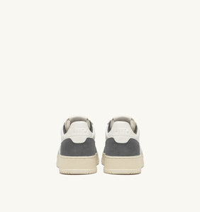 Autry Sneakers Medalist 01 Low Leather Goat Suede Morel GS45