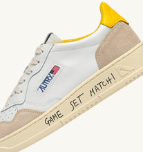 Charger l'image dans la galerie, Autry Sneakers Medalist 01 Low Suede Match Slicker MA12