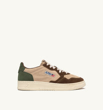 Charger l&#39;image dans la galerie, Autry Sneakers Medalist 01 Low Suede Capper TS17