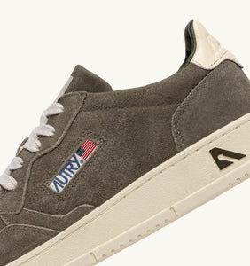 Autry Sneakers Medalist 01 Low Suede Mislet UH04
