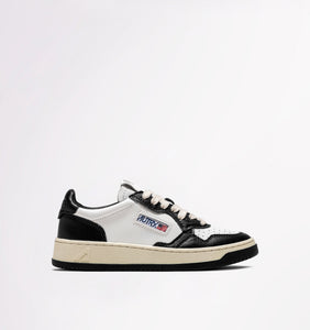 Autry Sneakers Medalist 01 Low Leather Black WB01