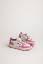Charger l&#39;image dans la galerie, Autry Sneakers Medalist 01 Low Leather Mauve WB29