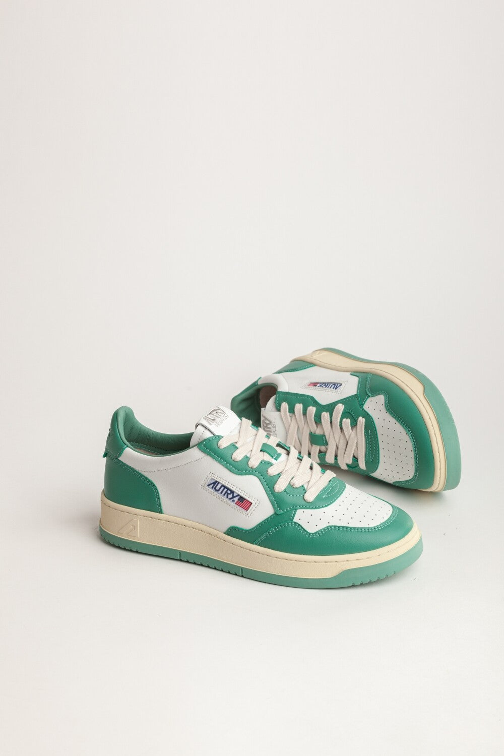 Autry Sneakers Medalist 01 Low Leather Malachi WB30