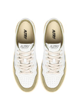 Charger l'image dans la galerie, Autry Sneakers Medalist 01 Low Suede Green FT06