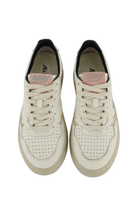 Autry Sneakers Medalist 01 Low Leather White LE18
