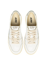 Charger l'image dans la galerie, Autry Sneakers Medalist 01 Low Leather Green LL11