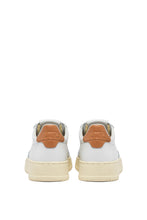 Charger l&#39;image dans la galerie, Autry Sneakers Medalist 01 Low Leather White Sand Storm LL76