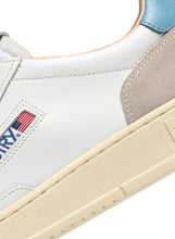 Charger l&#39;image dans la galerie, Autry Sneakers Medalist 01 Low Suede Forget LS12